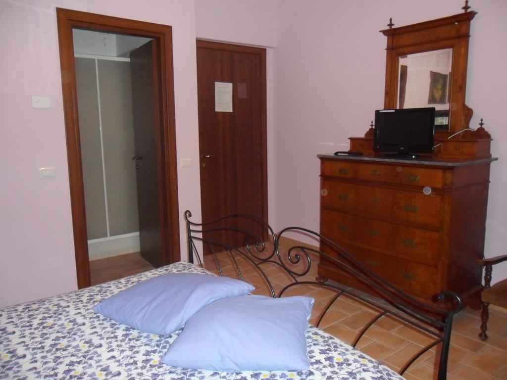 Agriturismo Poponi Βίλα Τόντι Δωμάτιο φωτογραφία