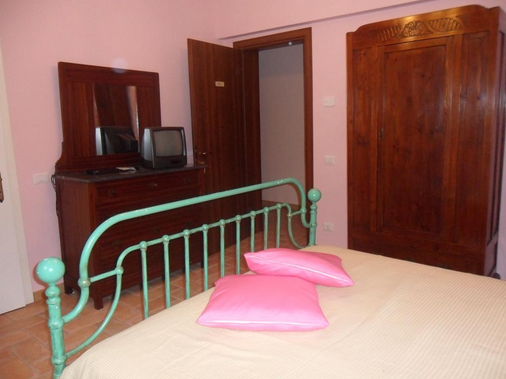 Agriturismo Poponi Βίλα Τόντι Δωμάτιο φωτογραφία