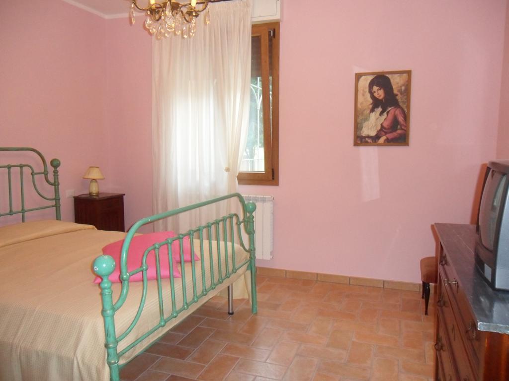 Agriturismo Poponi Βίλα Τόντι Δωμάτιο φωτογραφία