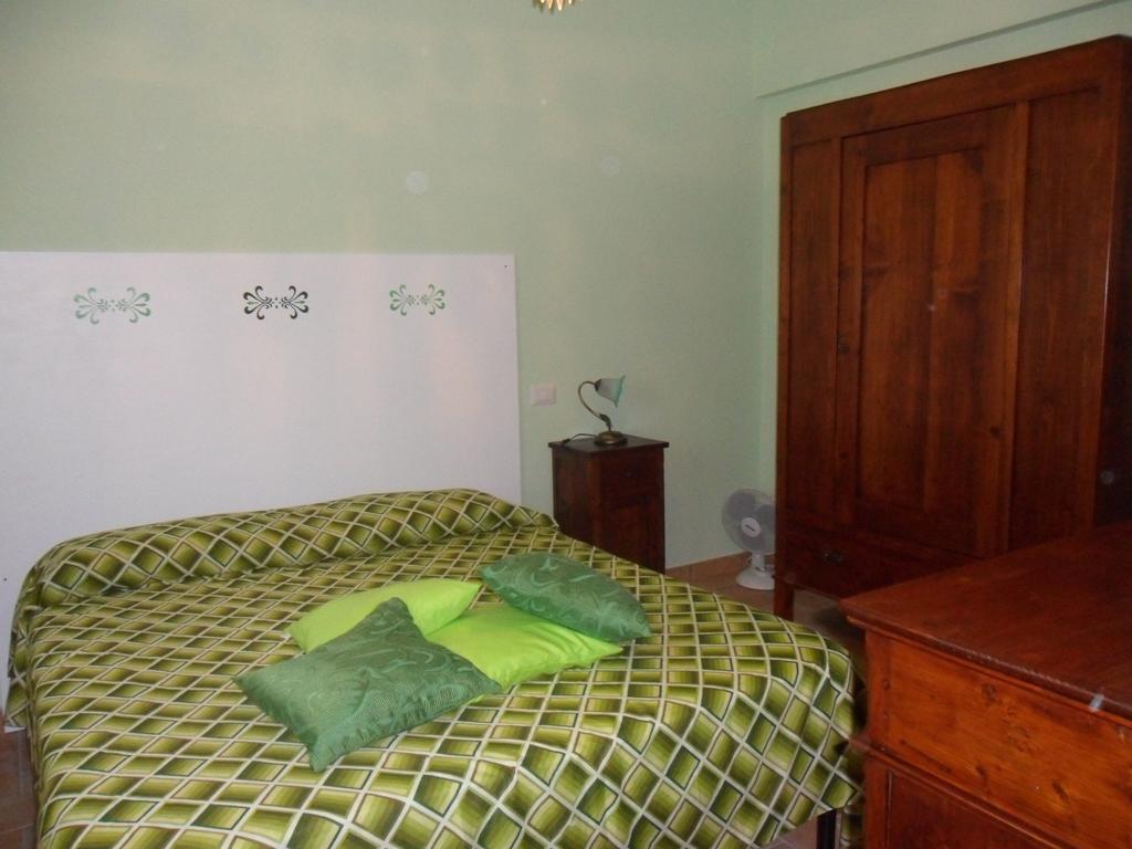 Agriturismo Poponi Βίλα Τόντι Δωμάτιο φωτογραφία